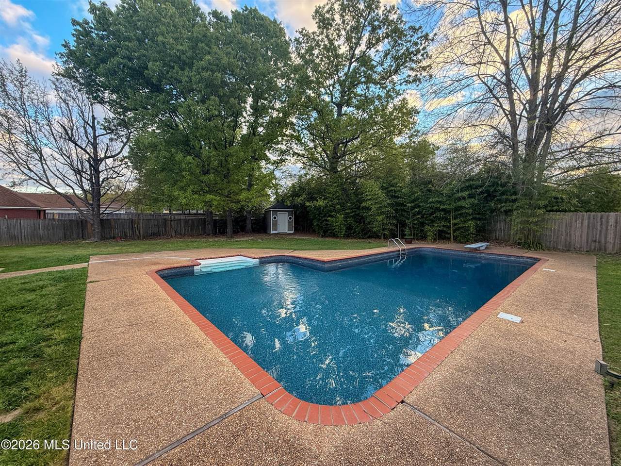 120 Oak Grove Drive, Brandon, MS 39047