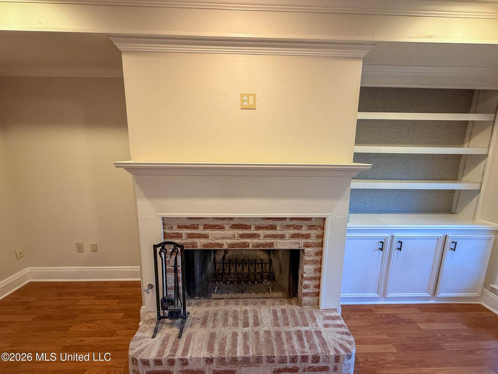 120 Oak Grove Drive, Brandon, MS 39047