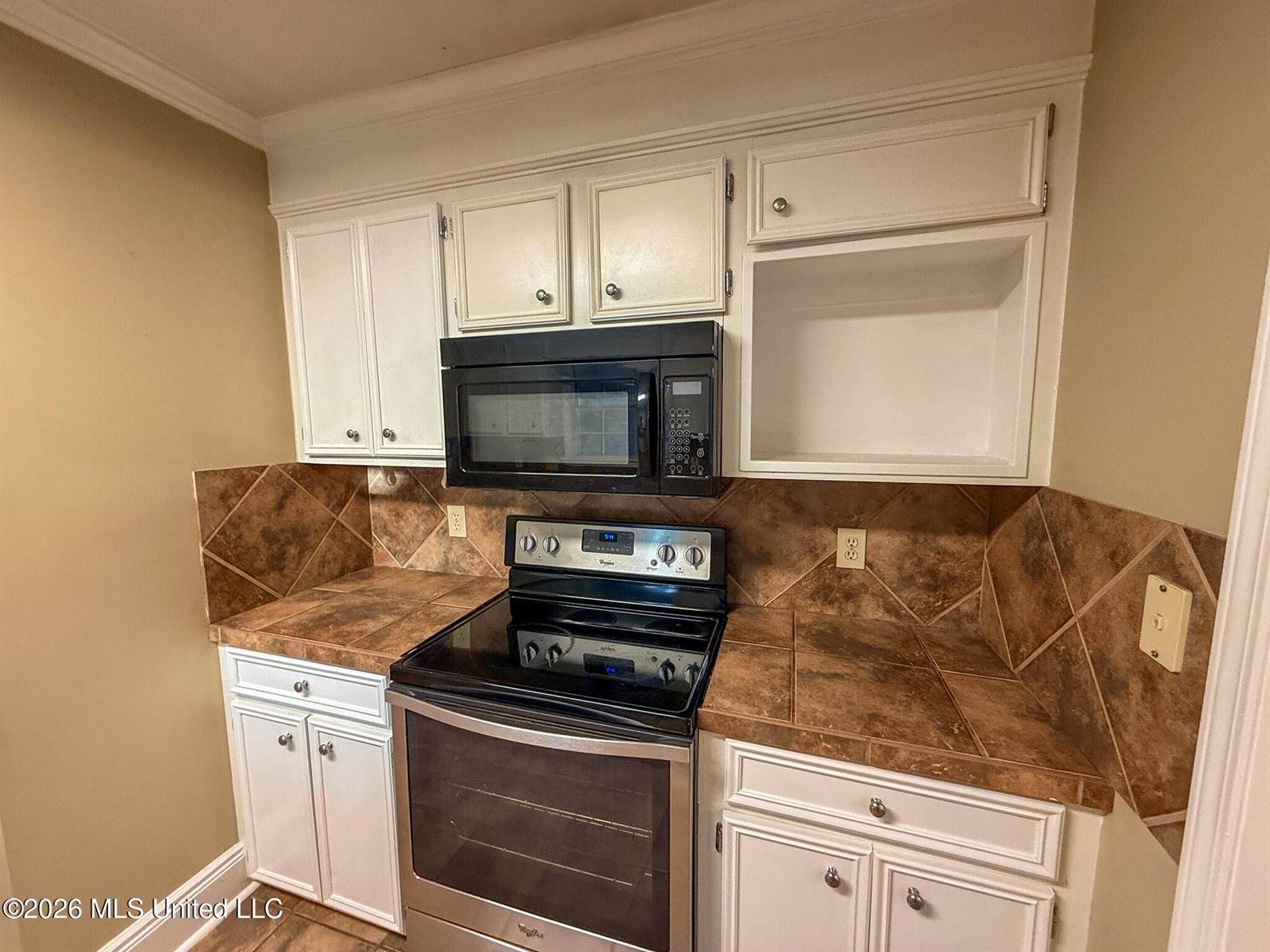 120 Oak Grove Drive, Brandon, MS 39047