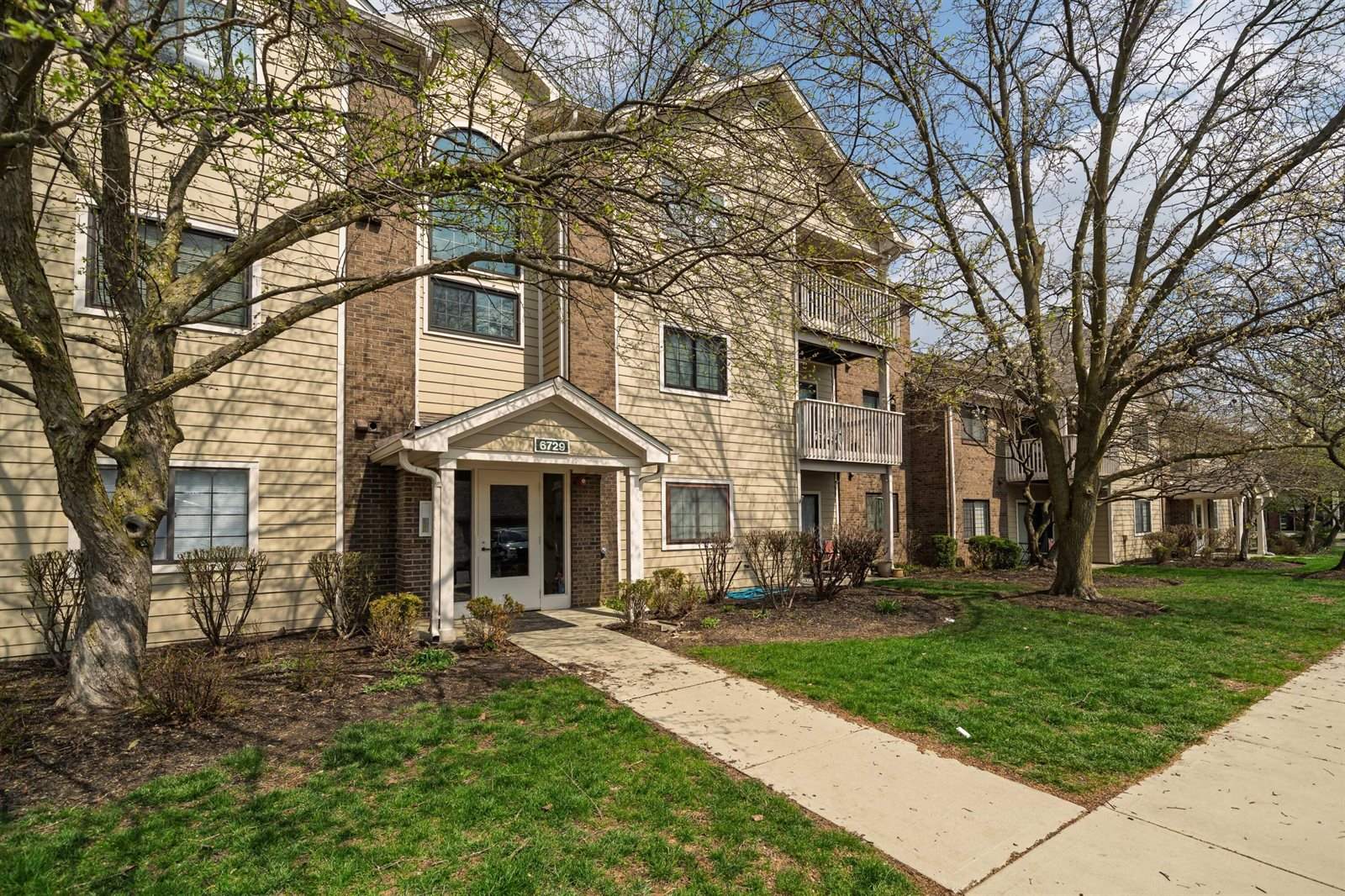 6729 Meadow Creek Drive, Columbus, OH 43235
