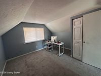 2520 Lamborne Blvd, Louisville, KY 40272