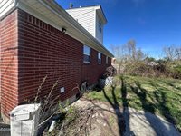 2520 Lamborne Blvd, Louisville, KY 40272