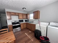 2520 Lamborne Blvd, Louisville, KY 40272