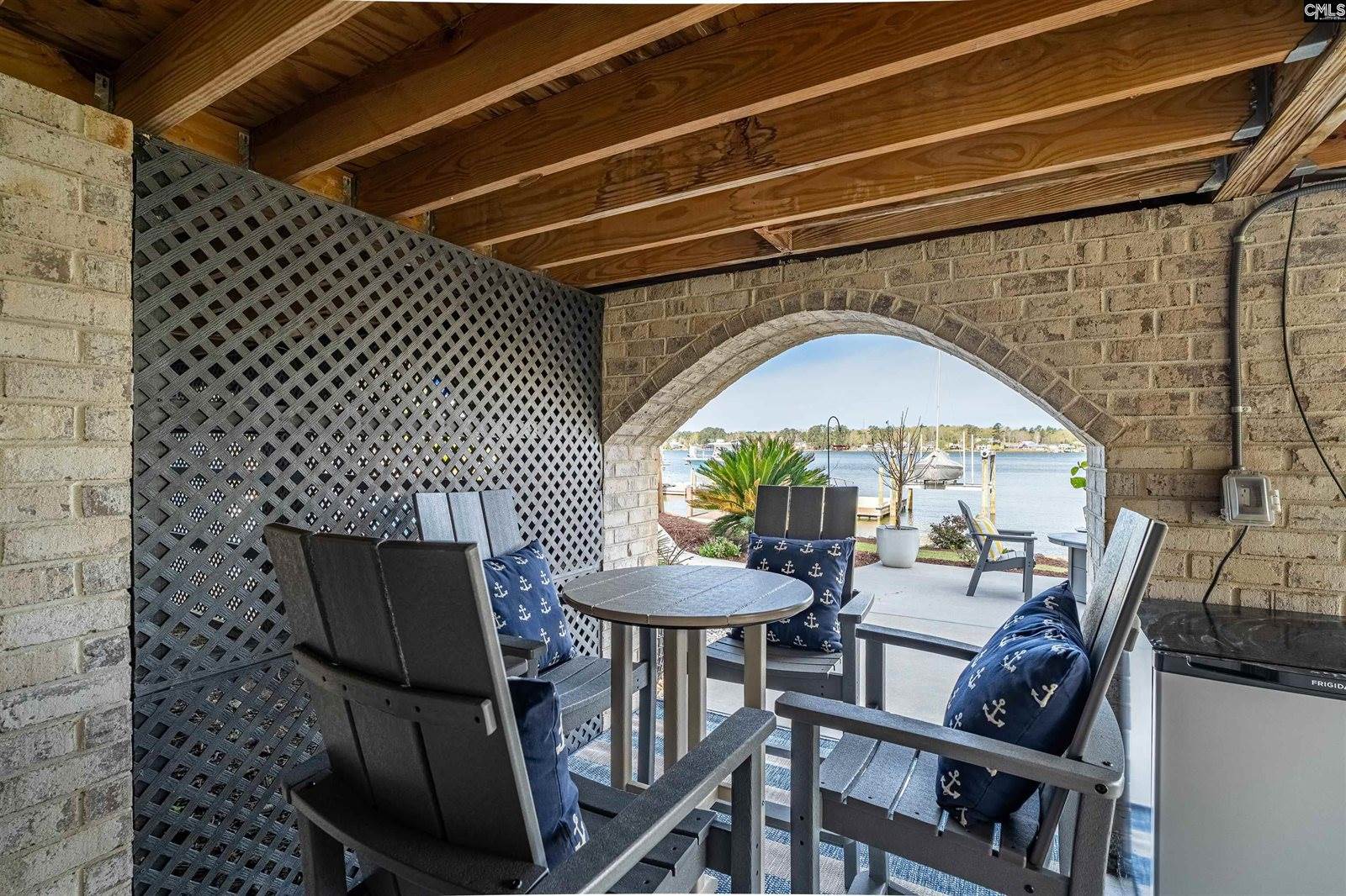 416 W Point, Gilbert, SC 29054