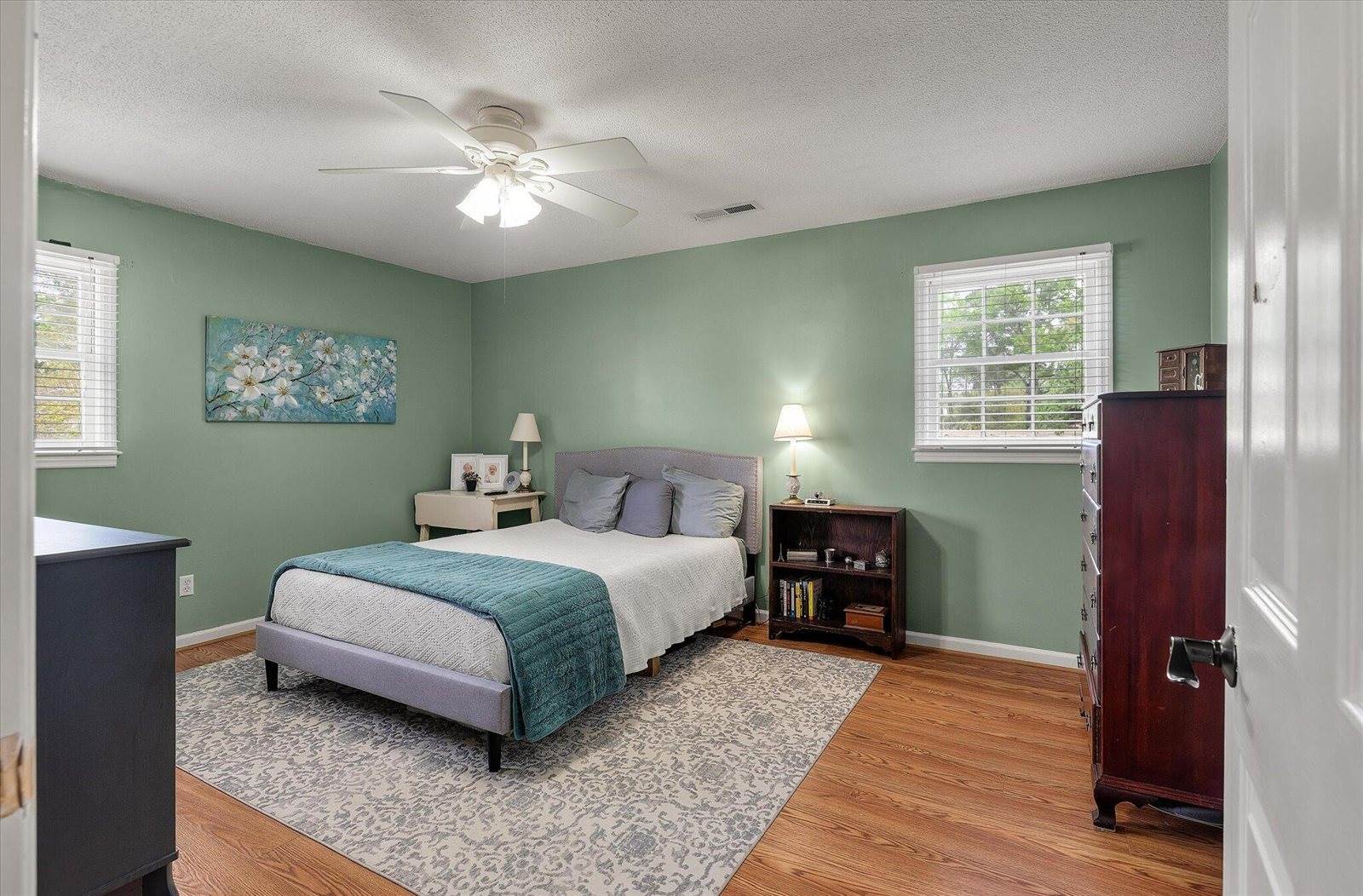 20 Lombardi Lane, Hanahan, SC 29410