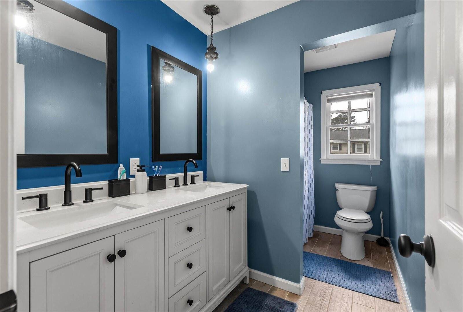 20 Lombardi Lane, Hanahan, SC 29410