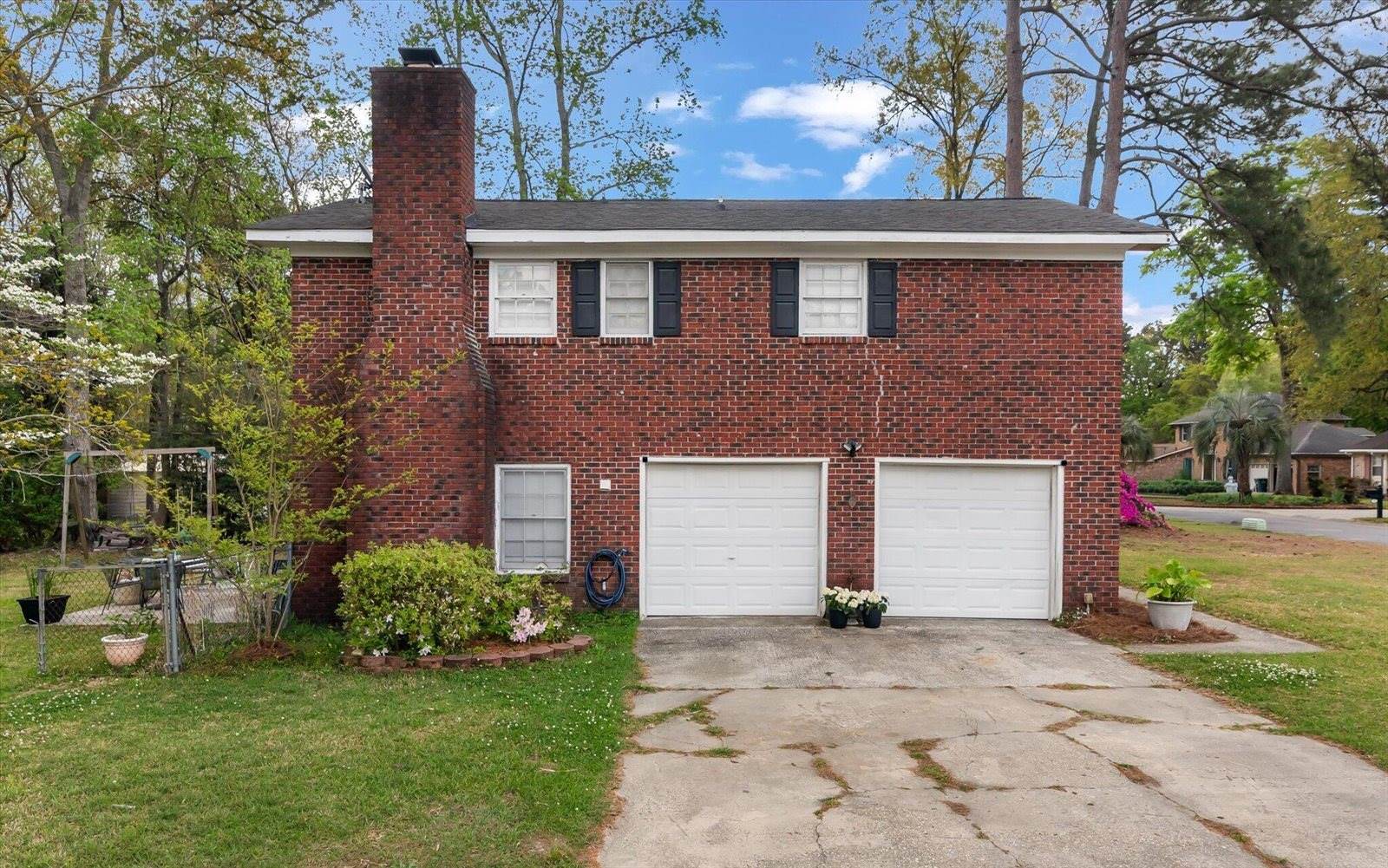 20 Lombardi Lane, Hanahan, SC 29410