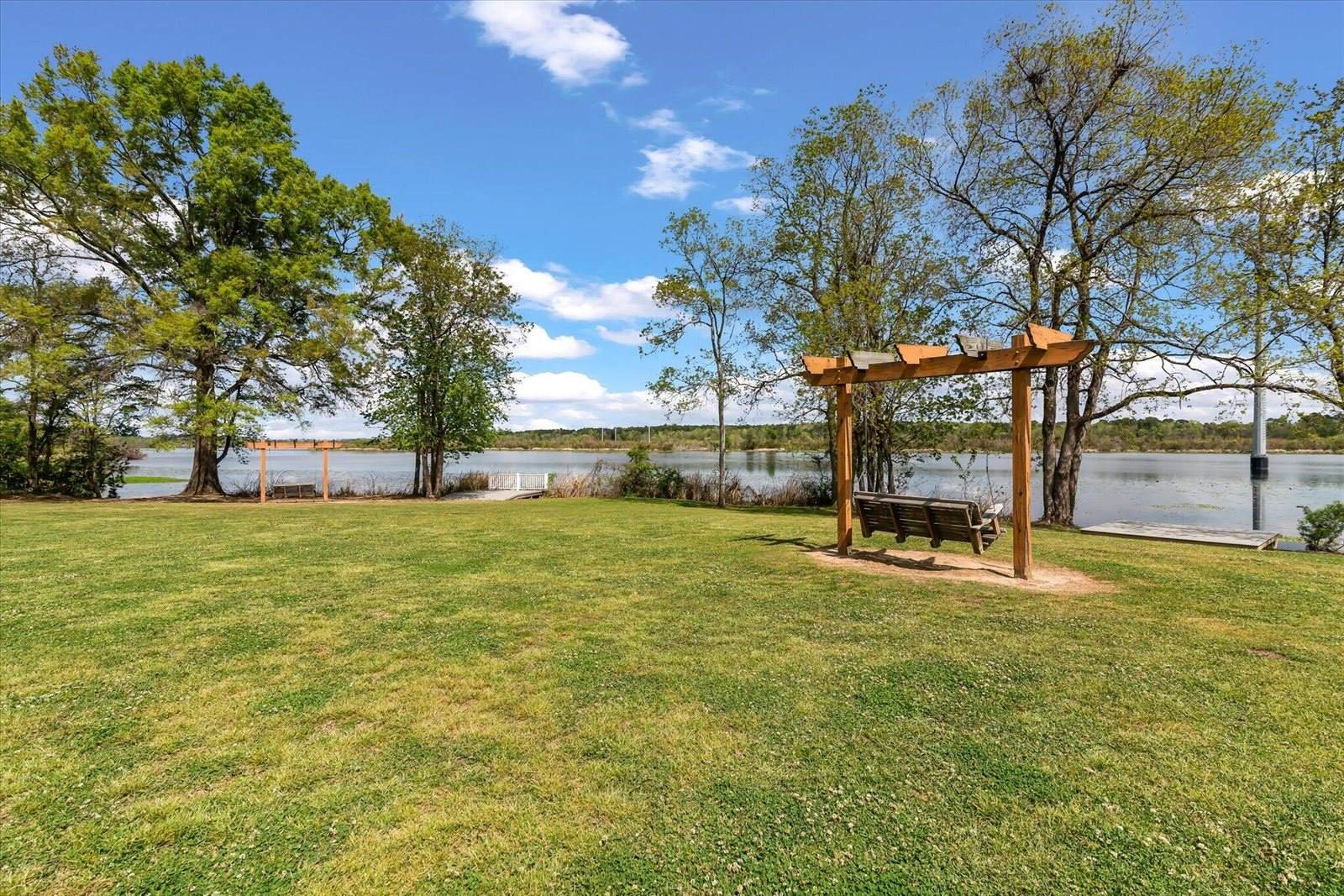 20 Lombardi Lane, Hanahan, SC 29410