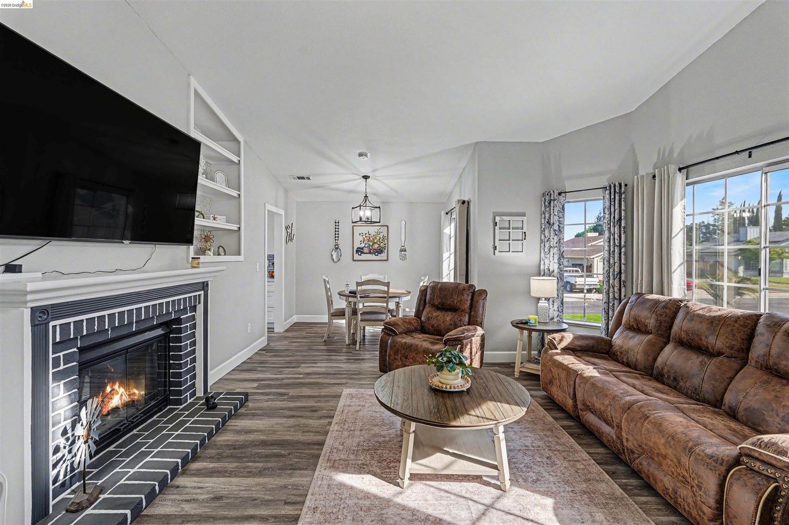 80 Mandeville Ct, Oakley, CA 94561