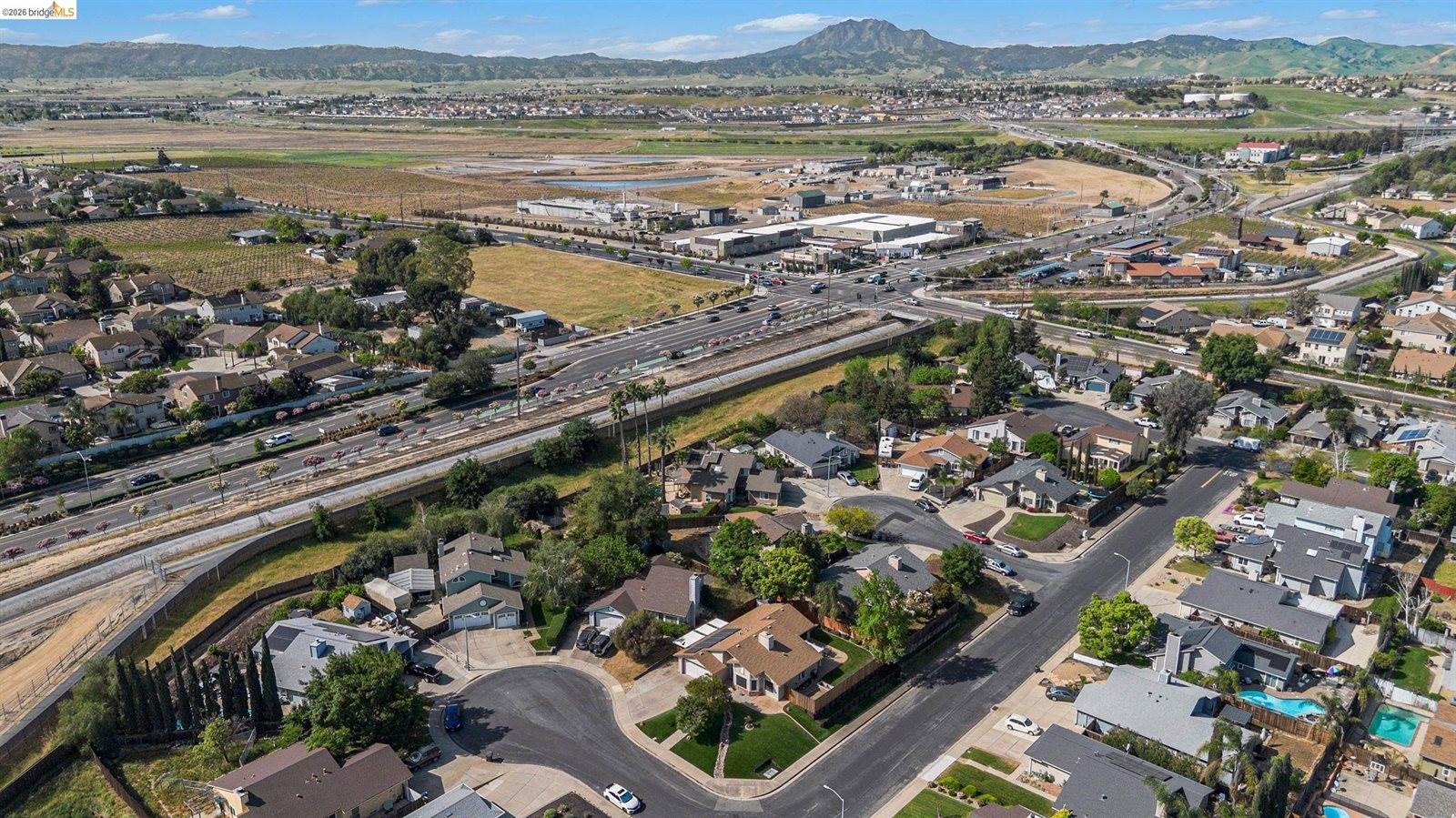 80 Mandeville Ct, Oakley, CA 94561