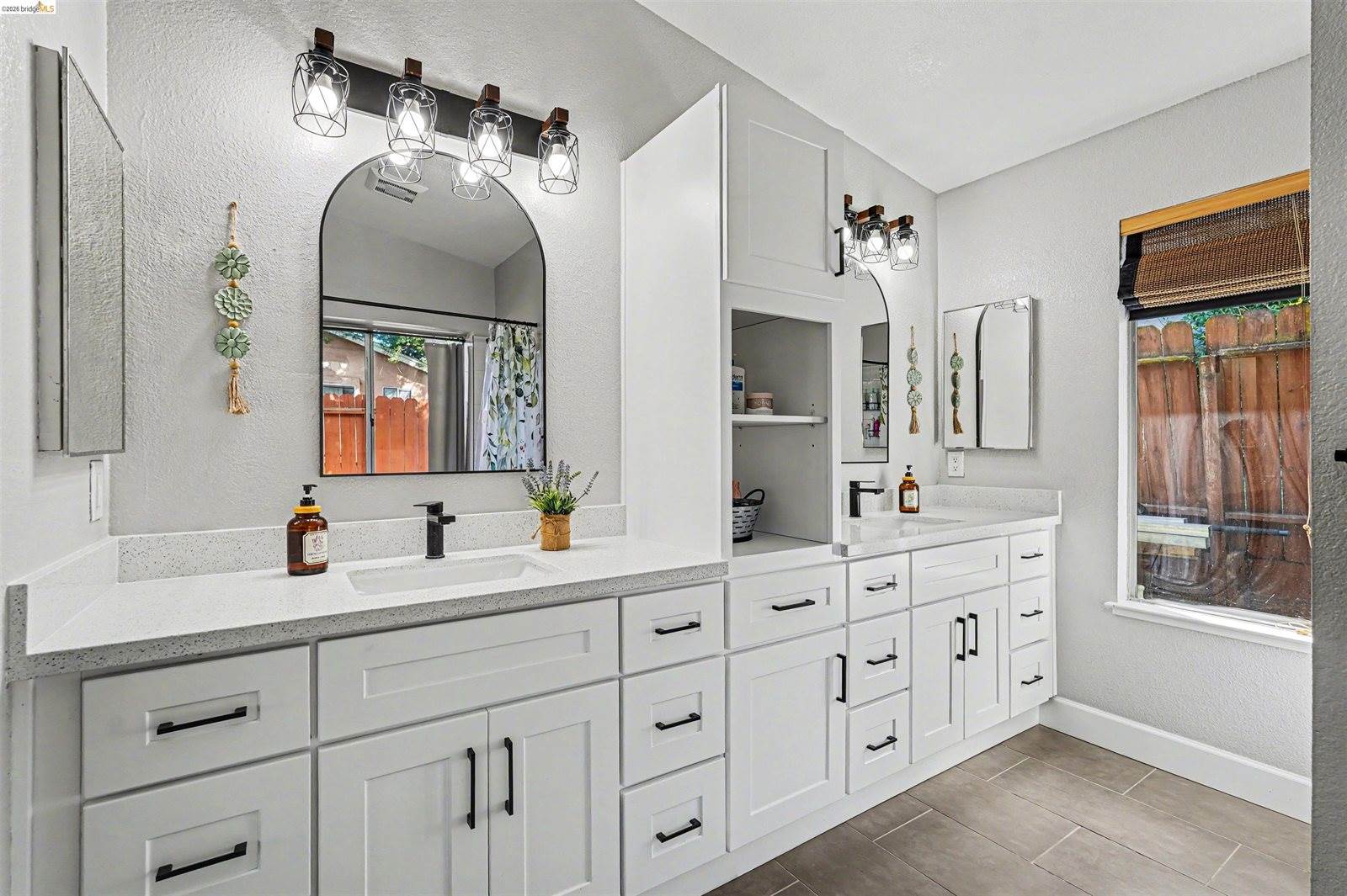 80 Mandeville Ct, Oakley, CA 94561