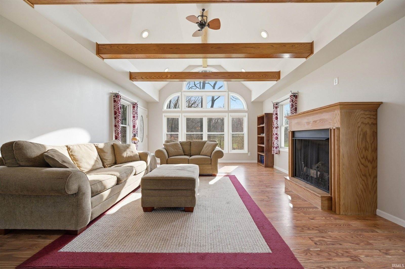 675 N Gillcrest Drive, Albany, IN 47320