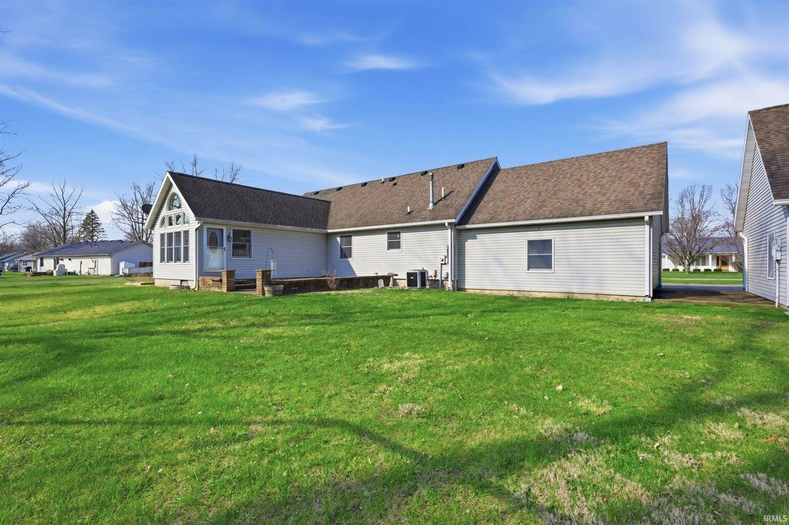675 N Gillcrest Drive, Albany, IN 47320