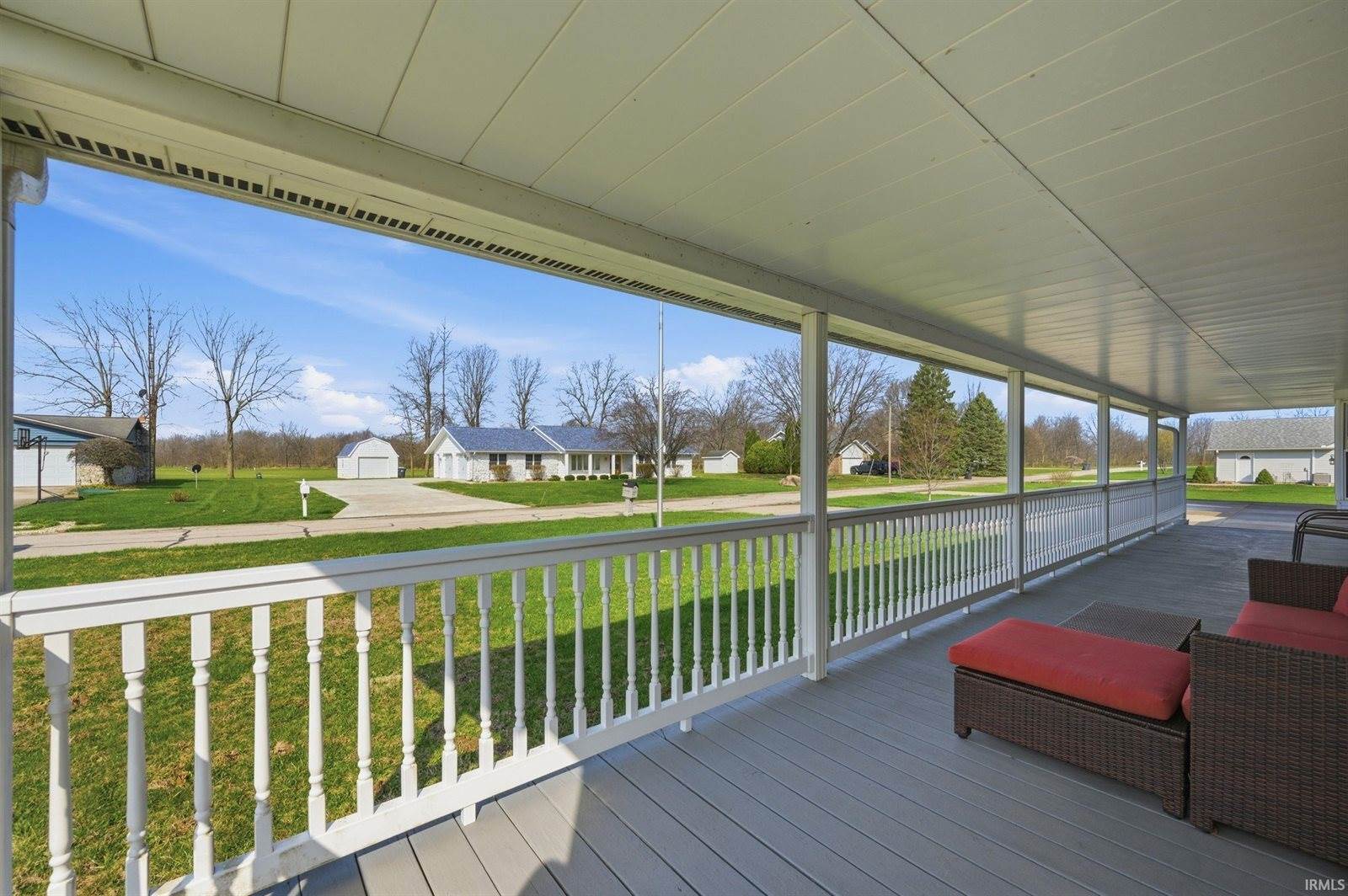 675 N Gillcrest Drive, Albany, IN 47320