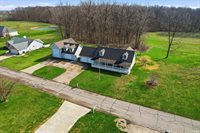 675 N Gillcrest Drive, Albany, IN 47320