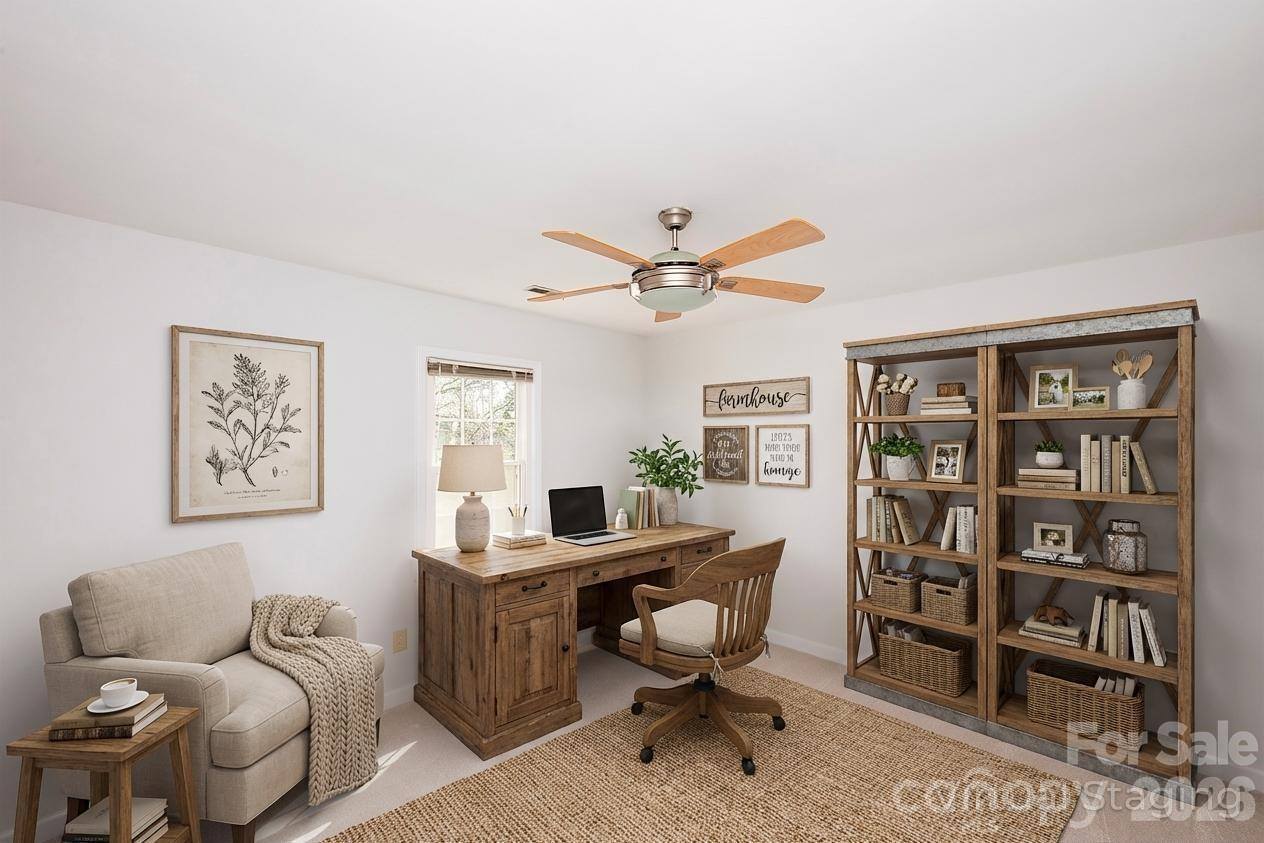 4248 Woodglen Lane, Charlotte, NC 28226