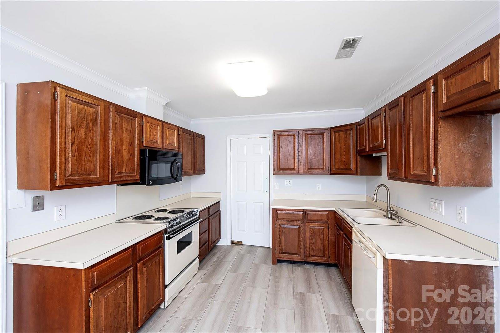 4248 Woodglen Lane, Charlotte, NC 28226