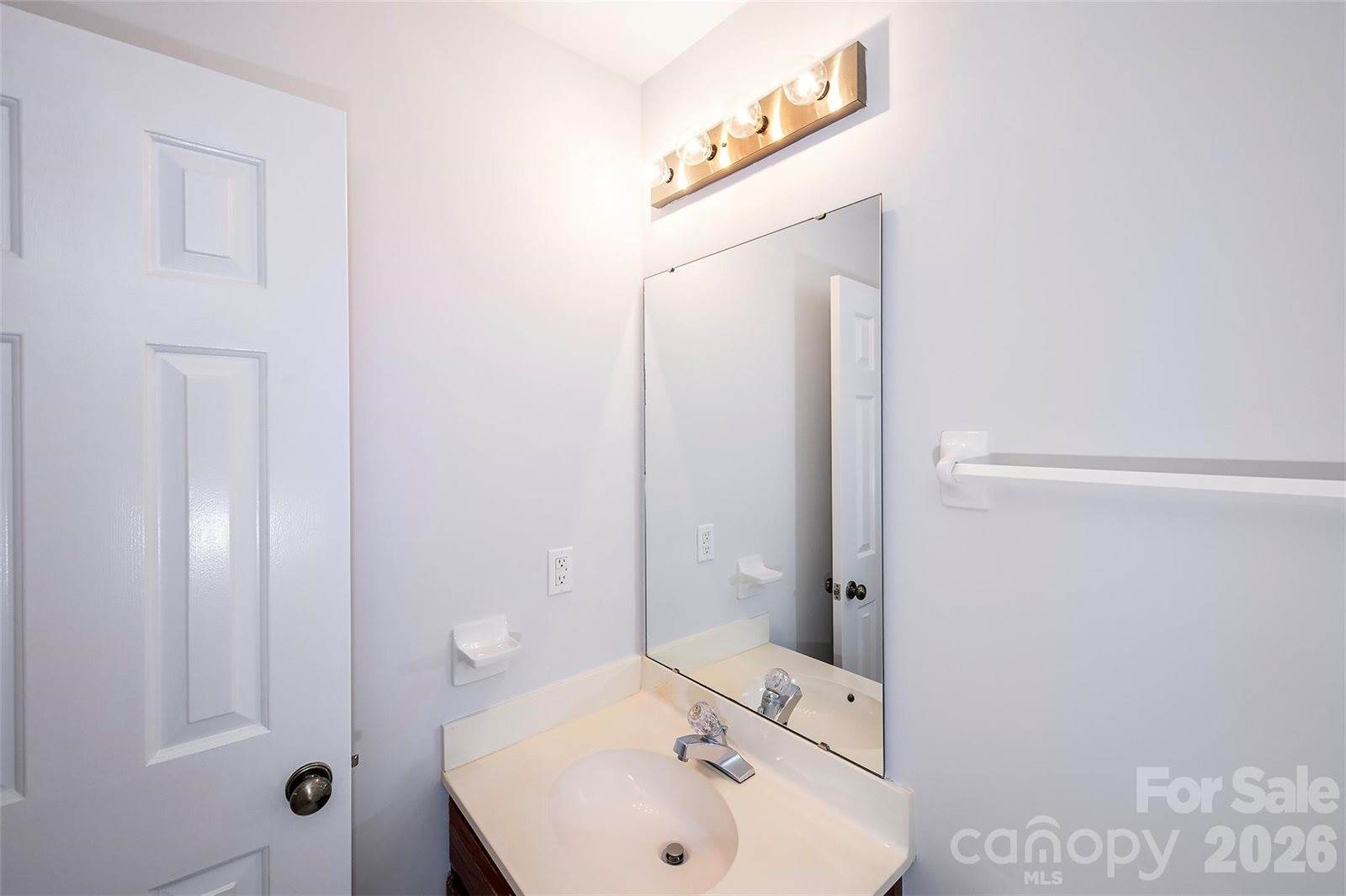 4248 Woodglen Lane, Charlotte, NC 28226