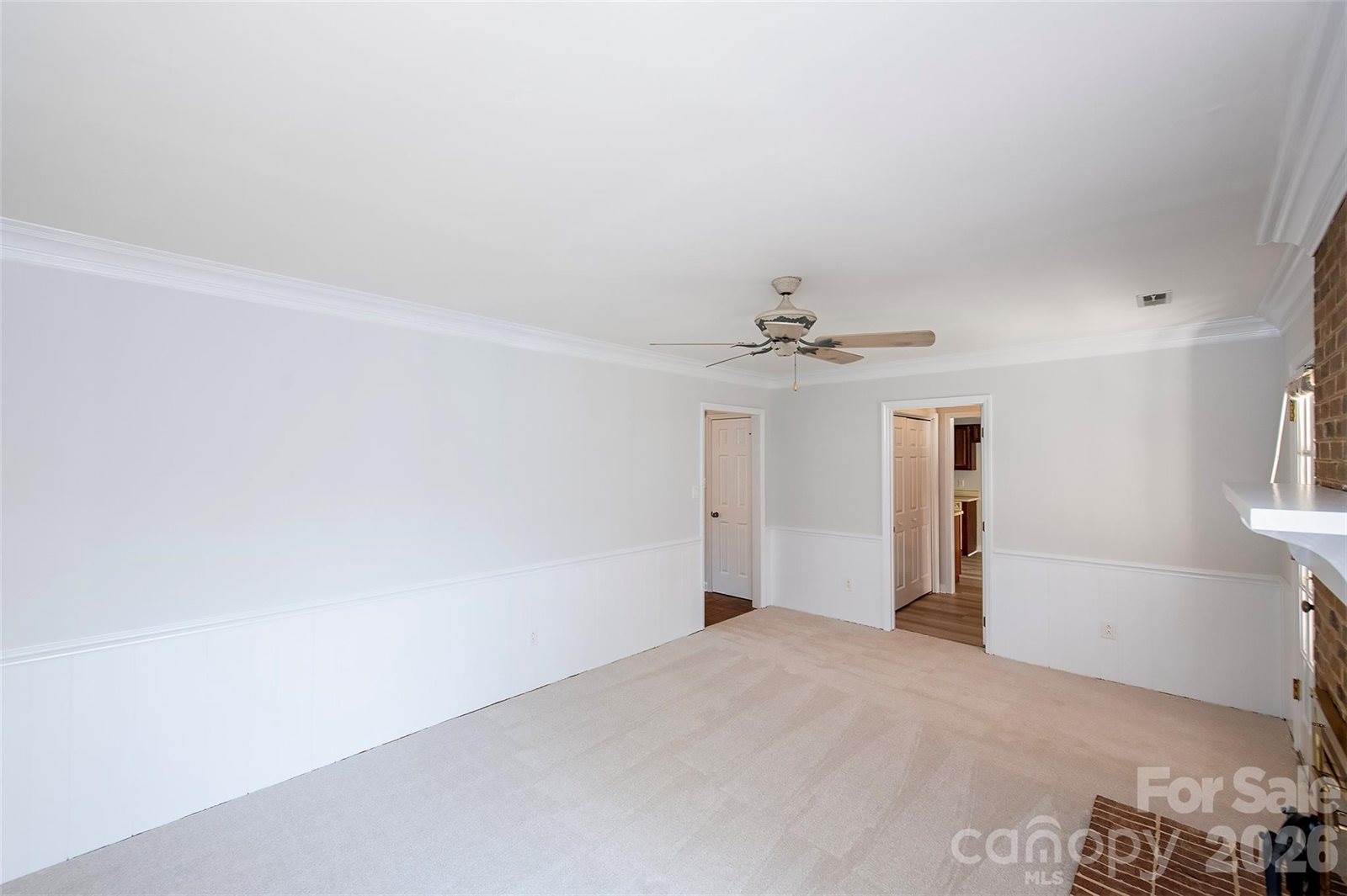 4248 Woodglen Lane, Charlotte, NC 28226