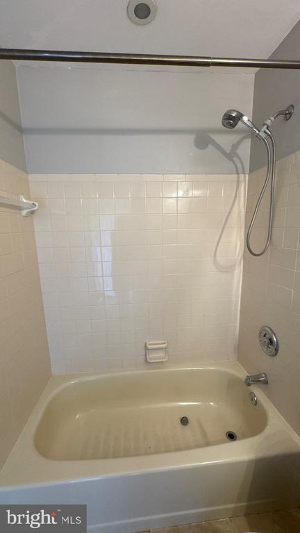 5701 Rowanberry Drive, #107, Elkridge, MD 21075