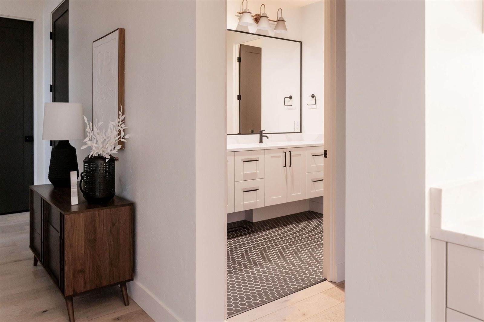 2320 Lonetree, Grand Junction, CO 81507