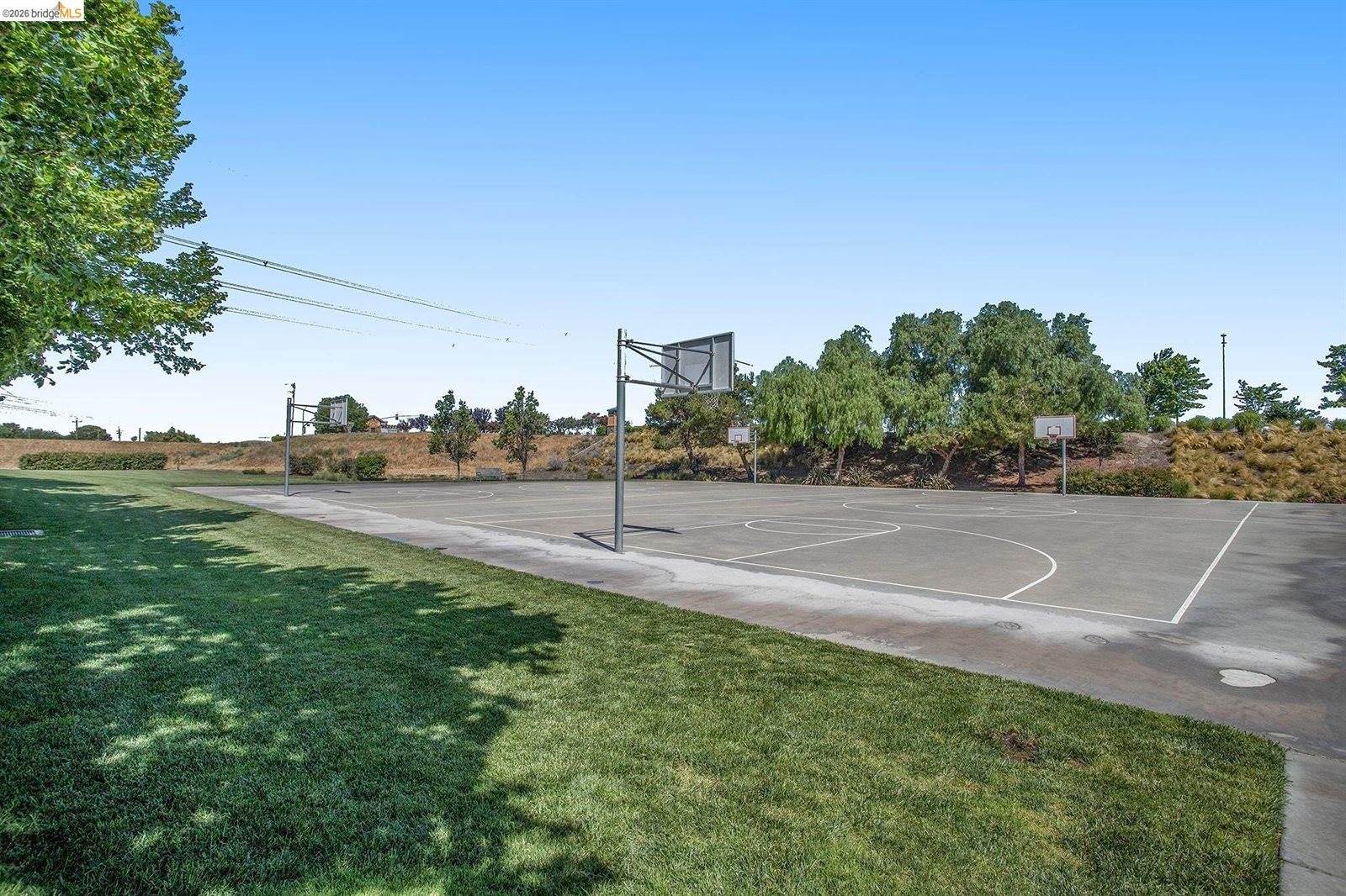 618 Poplar Ct, Oakley, CA 94561