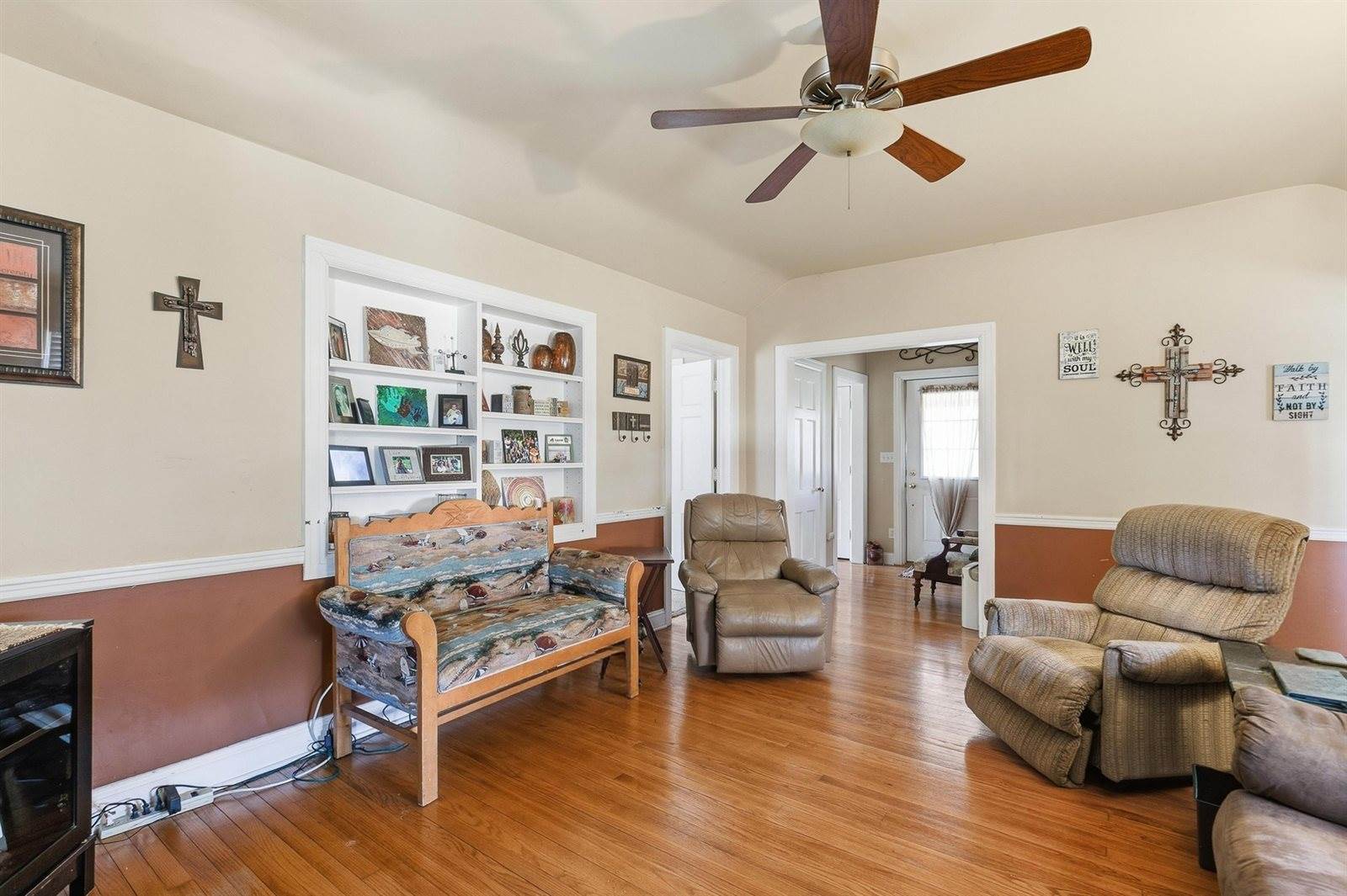 2317 17th Street, Rock Island, IL 61201