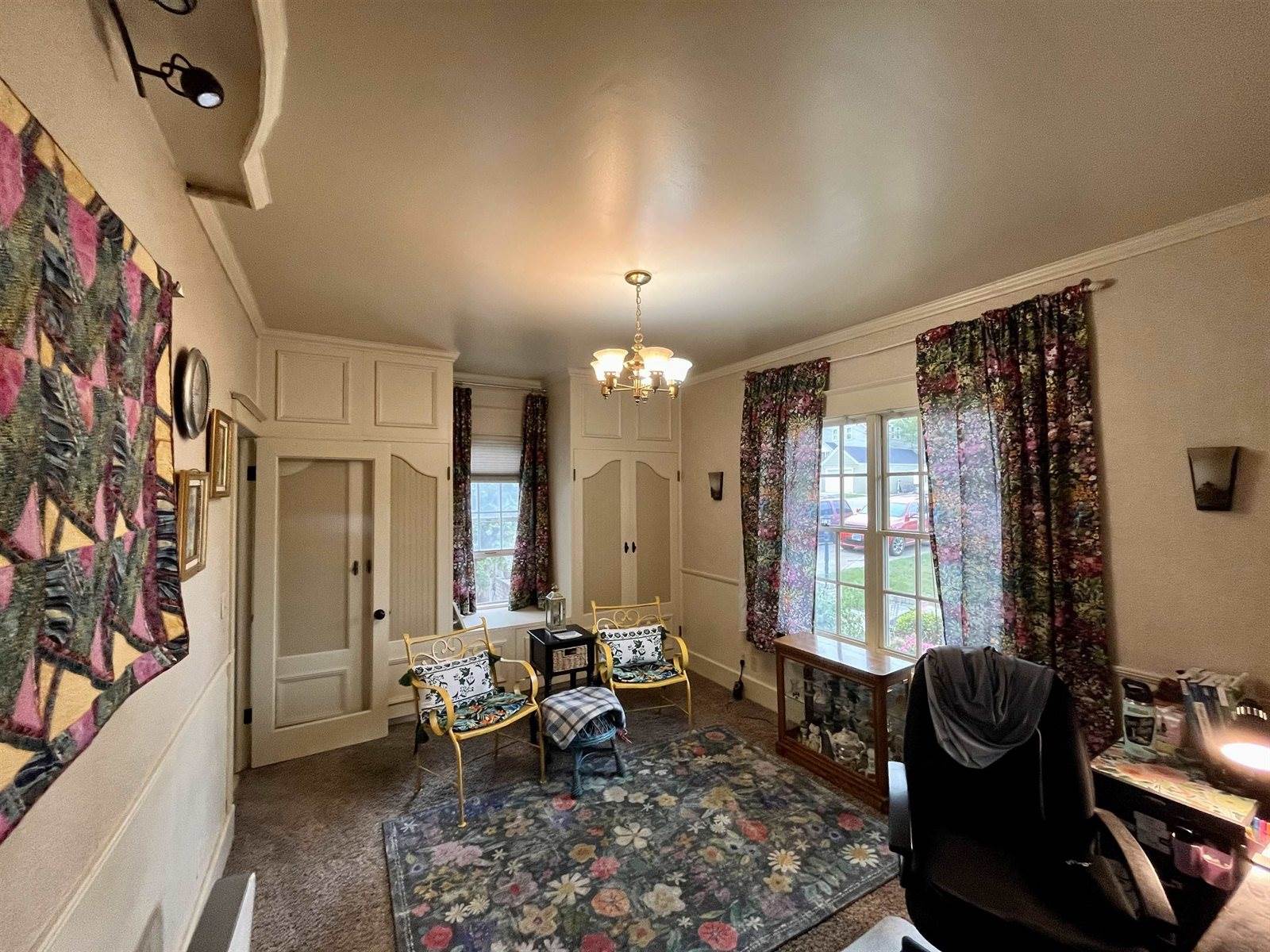 629 3rd St SE, Minot, ND 58701