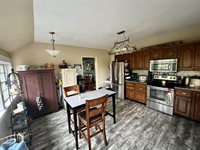 629 3rd St SE, Minot, ND 58701