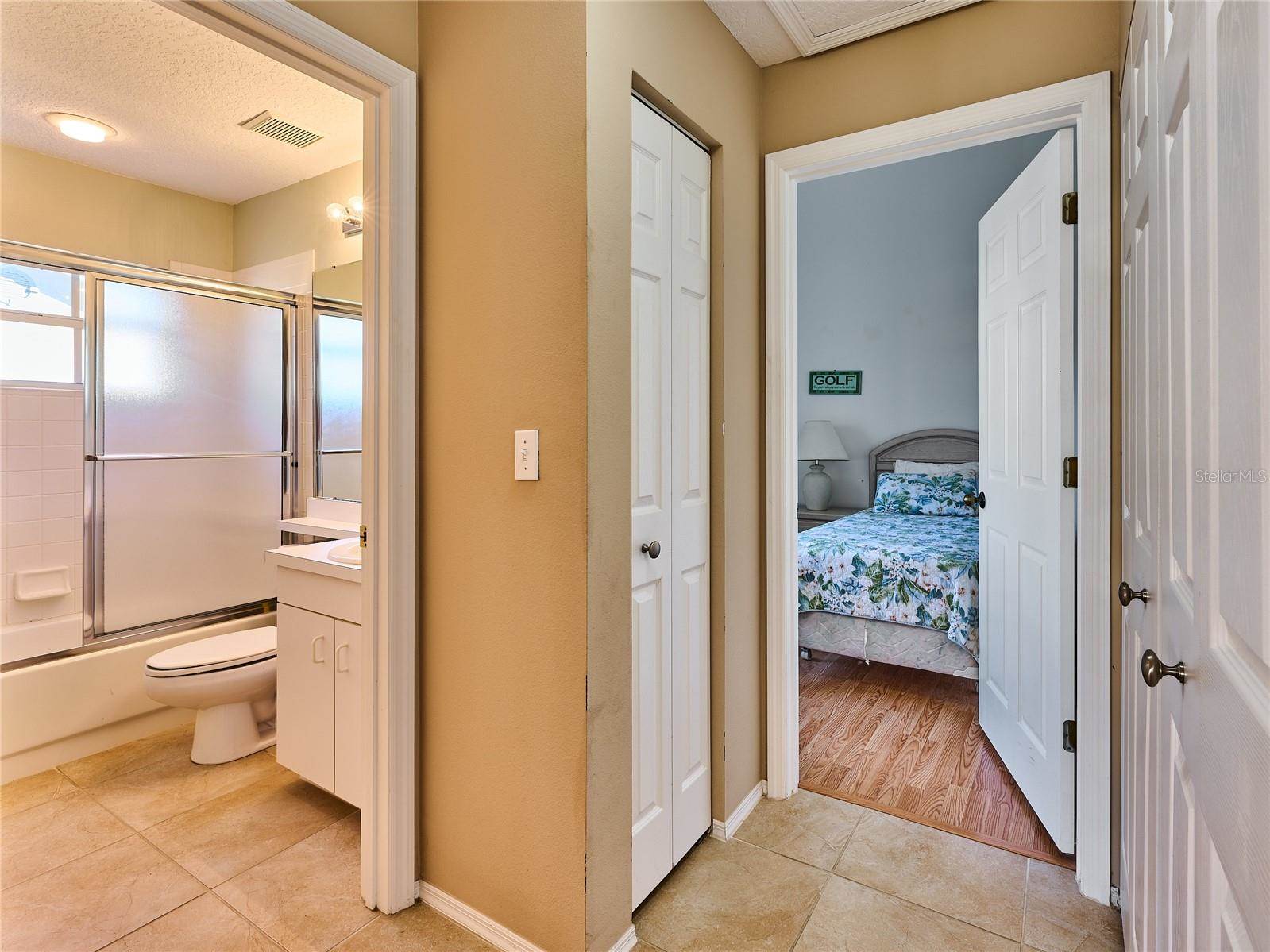 5523 Fair Oaks Street, Bradenton, FL 34203