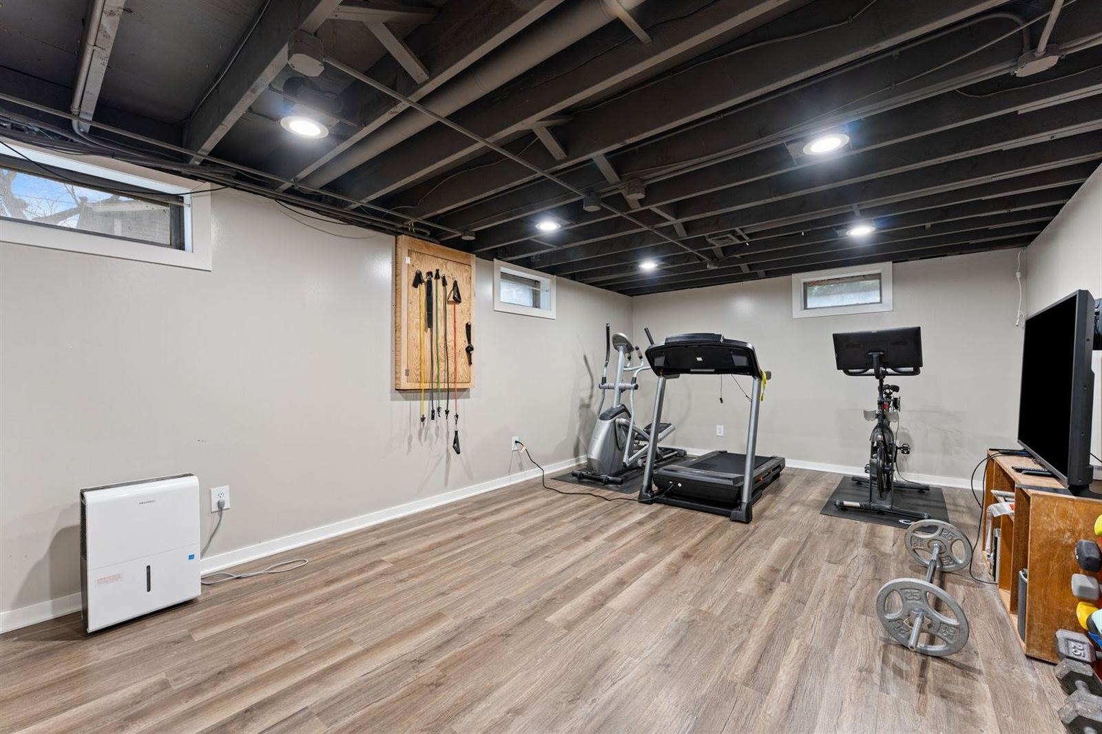 2654 Fillmore Lane, Davenport, IA 52804