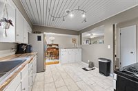 2654 Fillmore Lane, Davenport, IA 52804