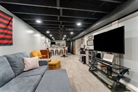 2654 Fillmore Lane, Davenport, IA 52804