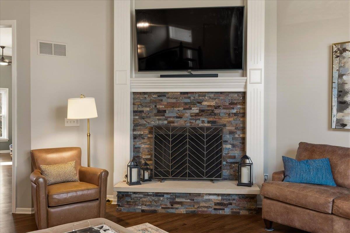 13653 129th St, Olathe, KS 66062