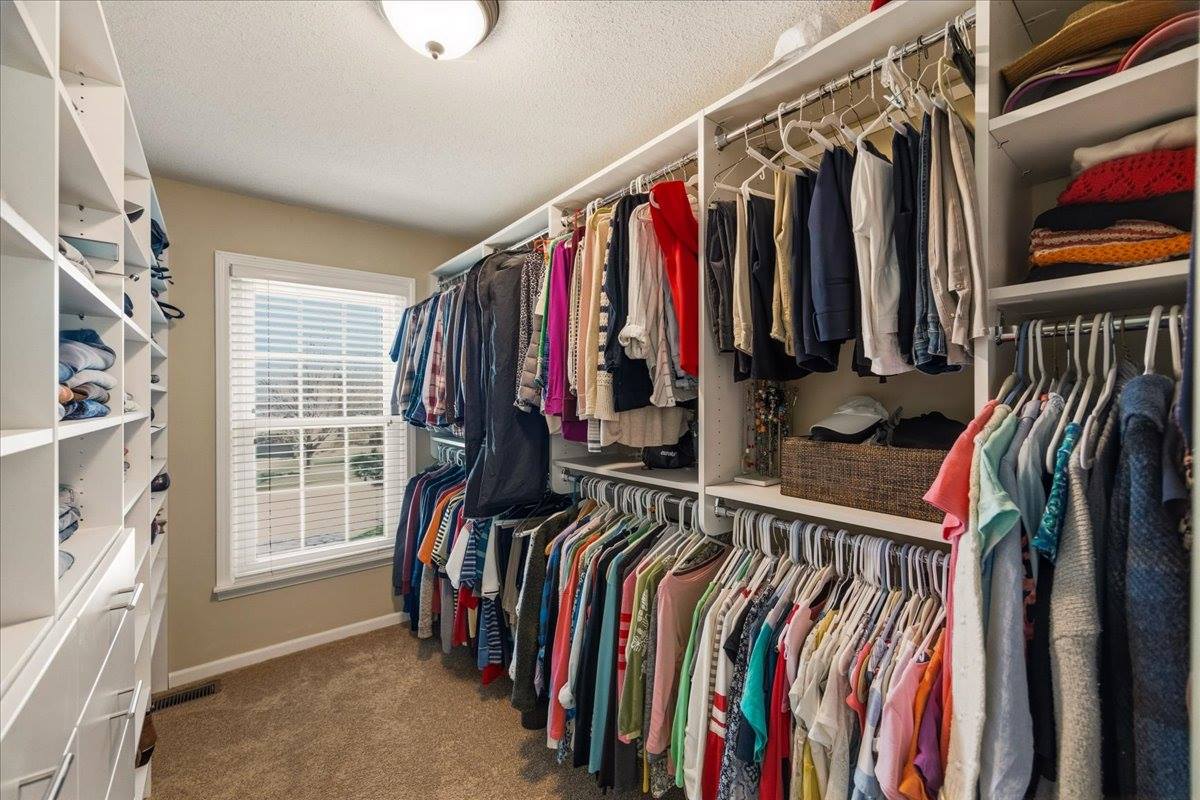 13653 129th St, Olathe, KS 66062