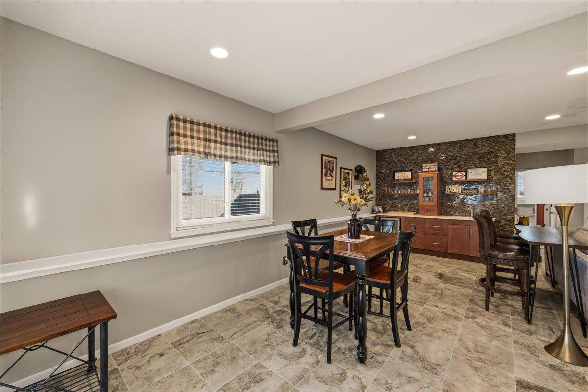 13653 129th St, Olathe, KS 66062