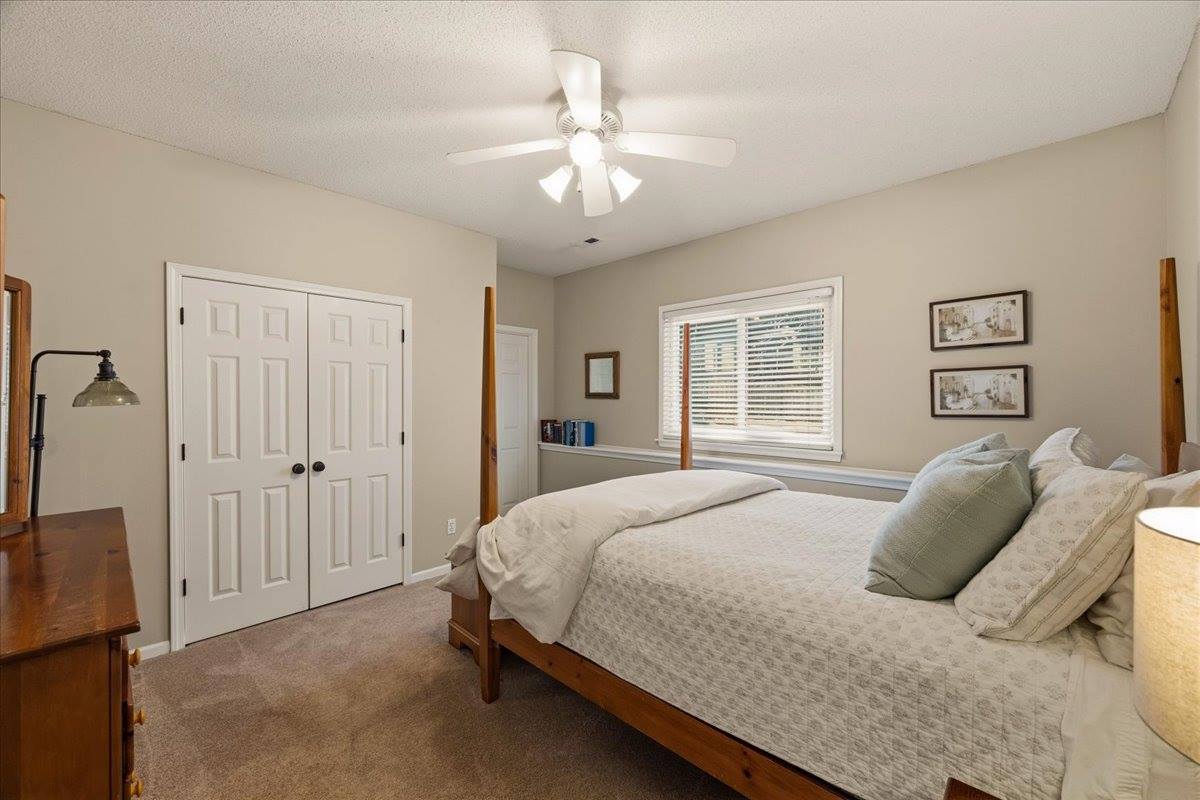 13653 129th St, Olathe, KS 66062