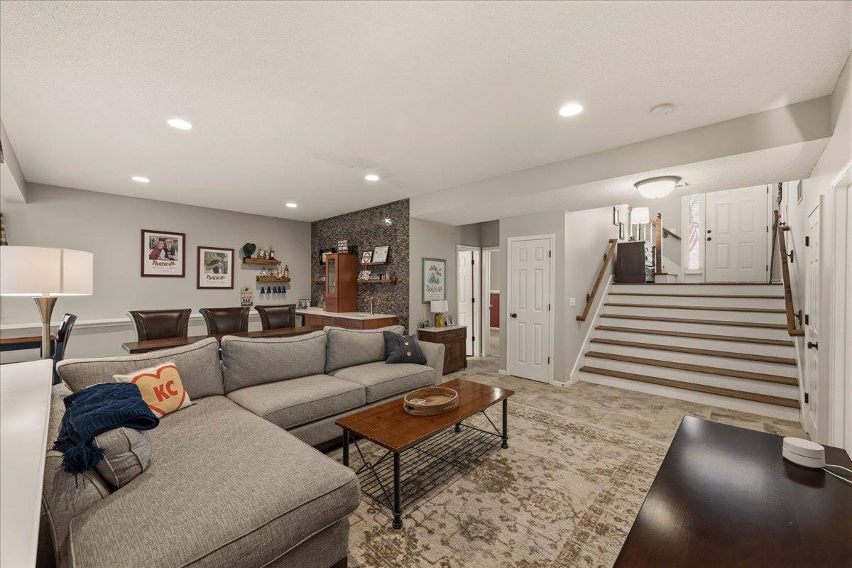 13653 129th St, Olathe, KS 66062