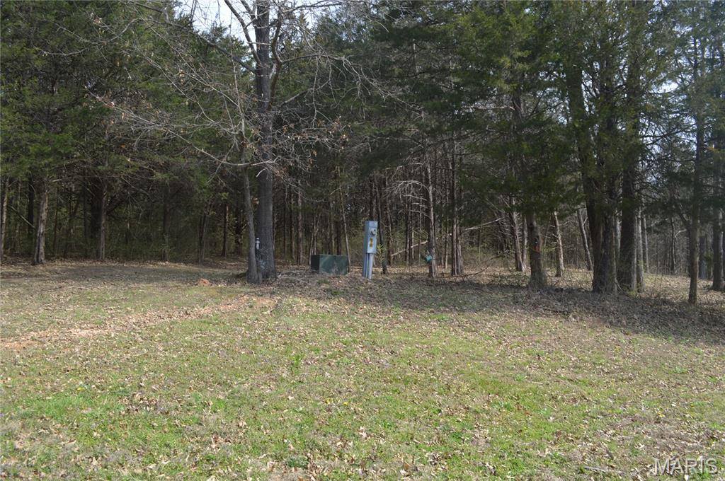 222 Scanland Farm Road, Montgomery City, MO 63361