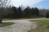222 Scanland Farm Road, Montgomery City, MO 63361