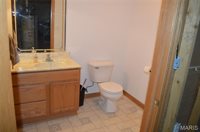 222 Scanland Farm Road, Montgomery City, MO 63361