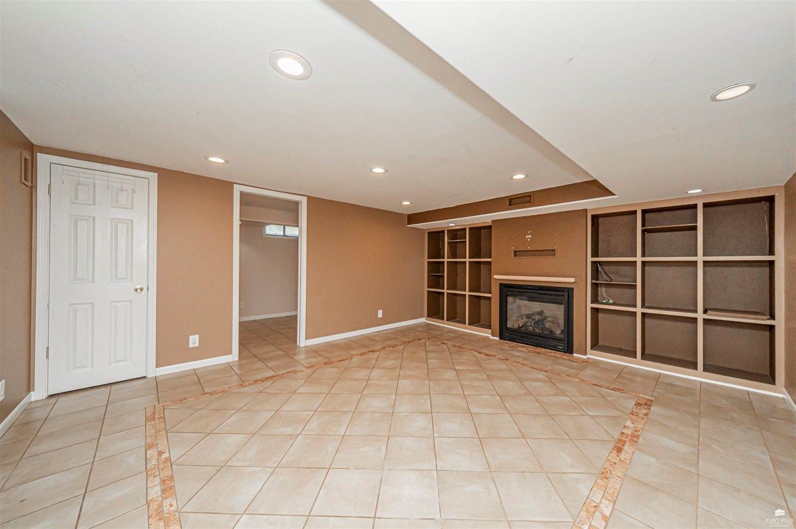 1741 Bel Air Drive, Junction City, KS 66441