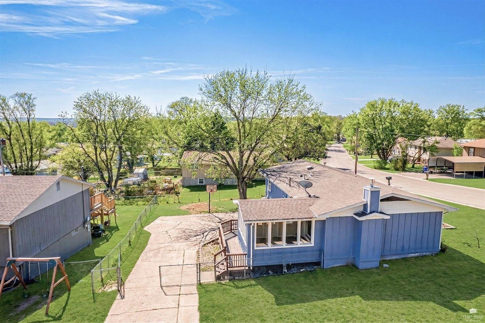 1741 Bel Air Drive, Junction City, KS 66441