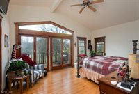 4 Greenbrier Rd, Green Brook Township, NJ 08812