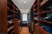 4 Greenbrier Rd, Green Brook Township, NJ 08812