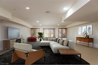 4 Greenbrier Rd, Green Brook Township, NJ 08812