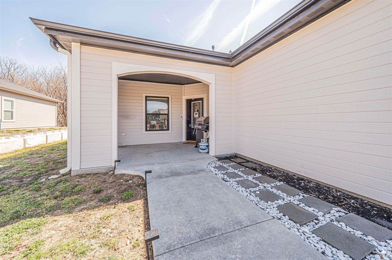 1723 Kenneth Drive, Junction City, KS 66441