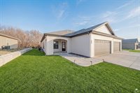 1723 Kenneth Drive, Junction City, KS 66441