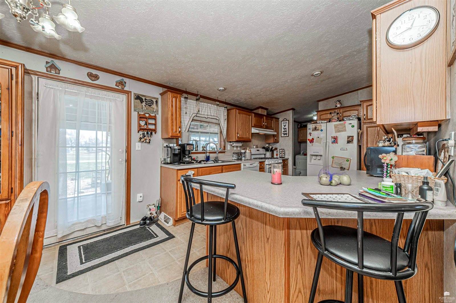 210 South Michigan Street, Leonardville, KS 66449