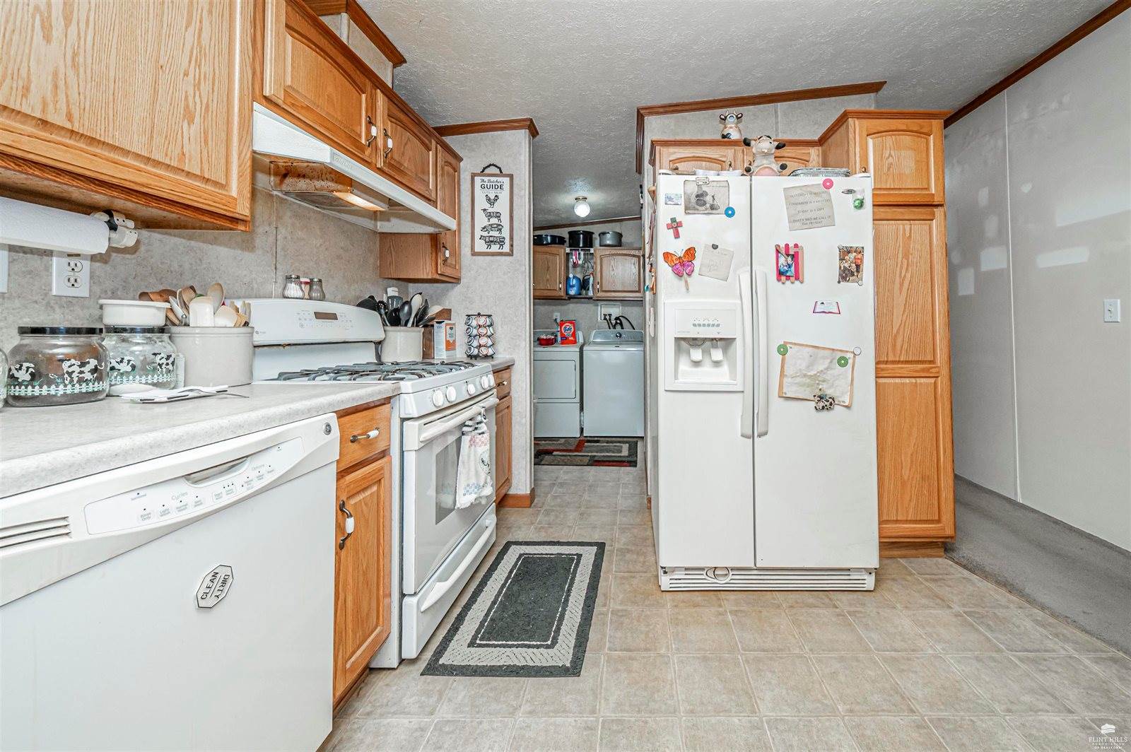 210 South Michigan Street, Leonardville, KS 66449